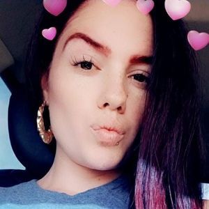 Meet your Posher, Arielle